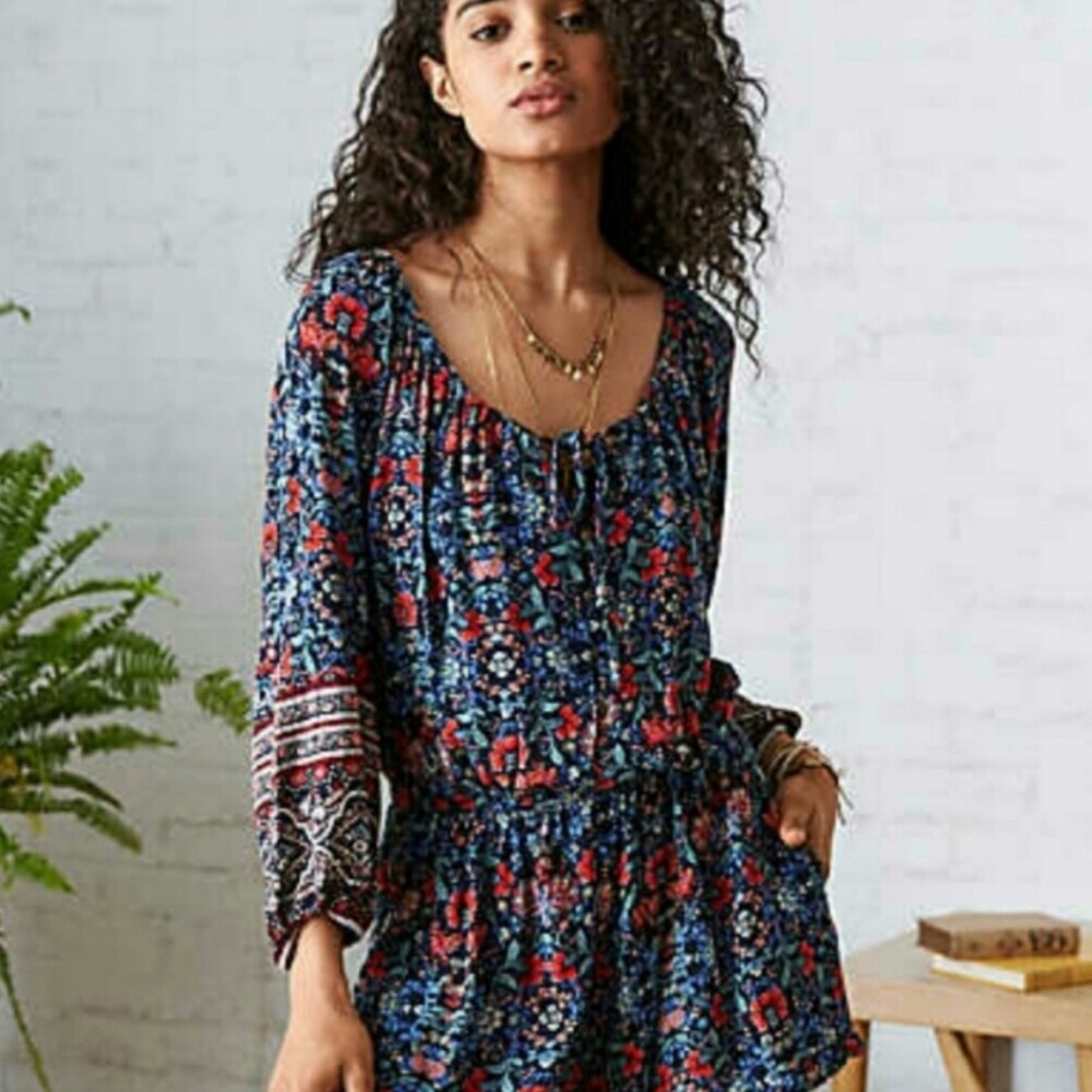 American Eagle AEO Long Sleeve Multicolored Floral Playsuit Romper, Small XS